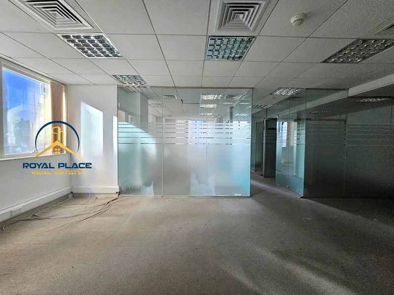 Chiller Free | Near Metro | Partitioned | Spacious64066687875714111