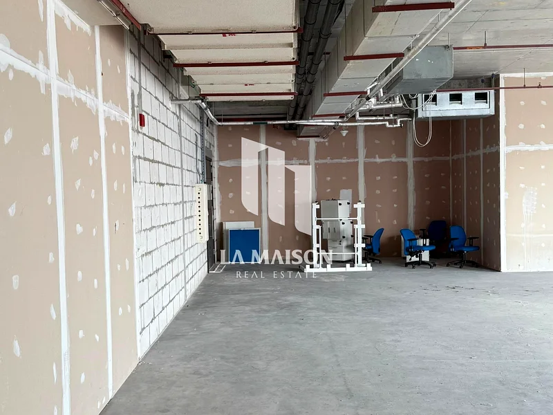 هيكل ونواة | إطلالة على البحر | موقع تجاري متميز64062257814913114
