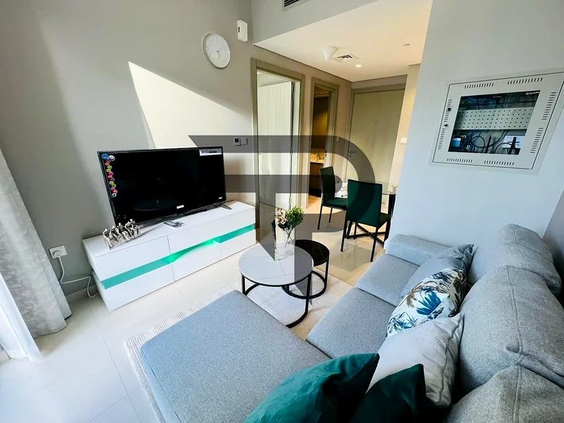 SPACIOUS | FULLY FURNISHED | WALK TO METRO64171108297603114