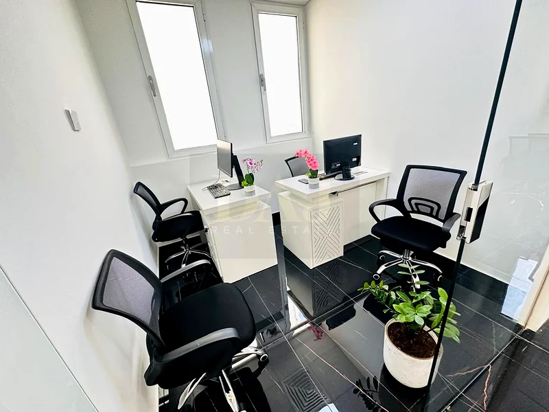 Spacious Office | Direct From Landlord | Free Utilities |64072344296067110