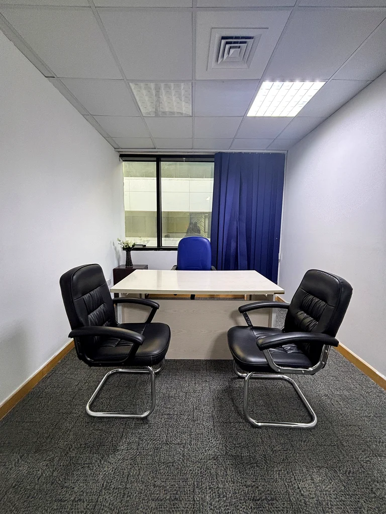 RENTAL OFFICES : EJARI SERVICES : NEAR TO METRO : DEWA INCLUDED : FREE MEETING ROOM64068007414147112