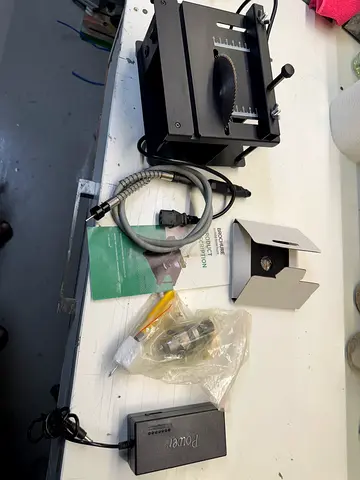 Mini table saw for hobbyists 100 dhs