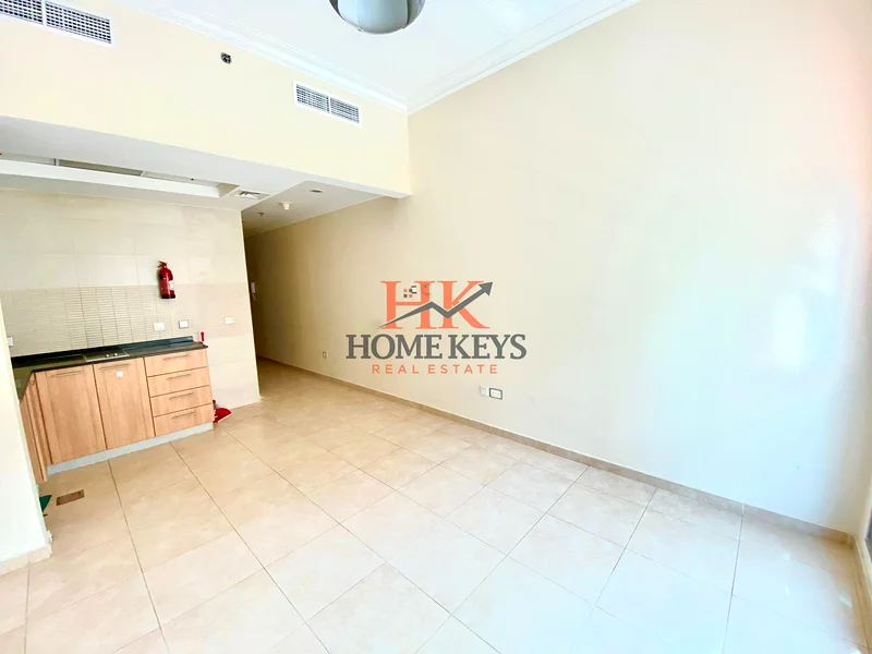 Studio || 8 Min to Metro & Tram || Chiller Free || Ready to move64210693451523112