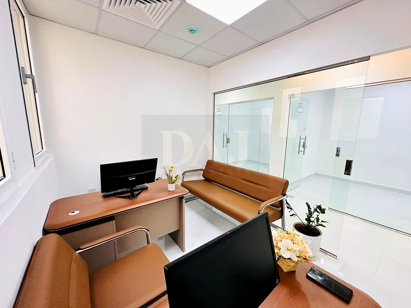 Amazing Office | Bank Account Assistance | Near to Metro Station64072344220290112