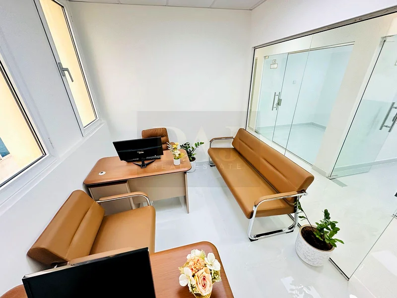 Amazing Office | Bank Account Assistance | Near to Metro Station64072344220290113