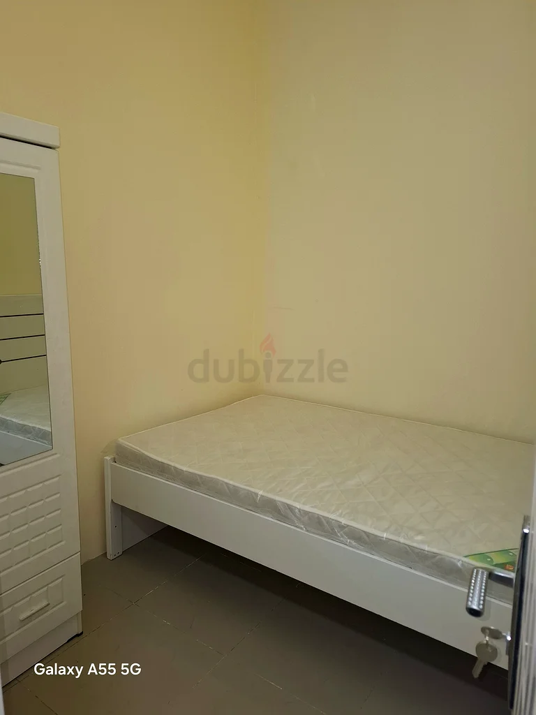 شقة متوفرة للإيجار بالقرب من مول الإمارات64049532548866110