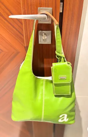 Vintage Nine West shoulder bag with ID card/lipstick case