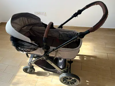 Kinderkraft MOOV 3-in-1 pushchair with car seat and bag