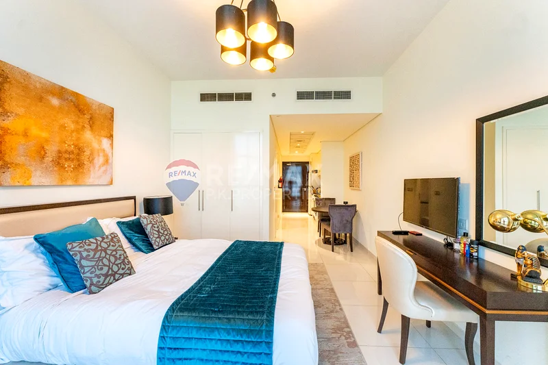 إطلالة على المسبح | مفروش بالكامل | موقع متميز64228776878466114