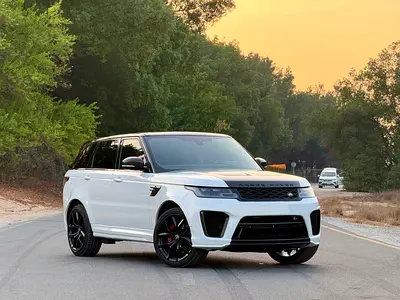 RANGE ROVER SPORT SVR 2020  
 V8  575 HP
رانج روفر سبورت اس ڤي ار