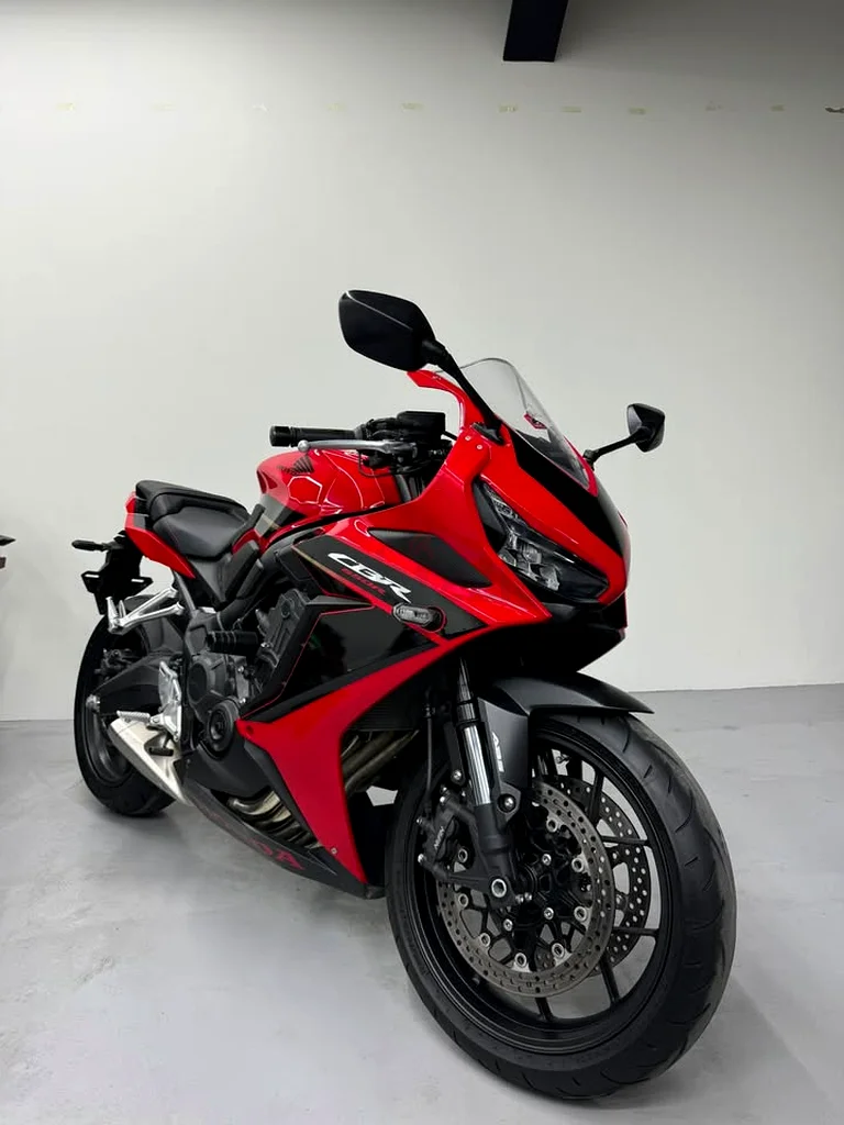 HONDA CBR 650 (sport bike, super bike دراجة نارية رياضية، سوبر