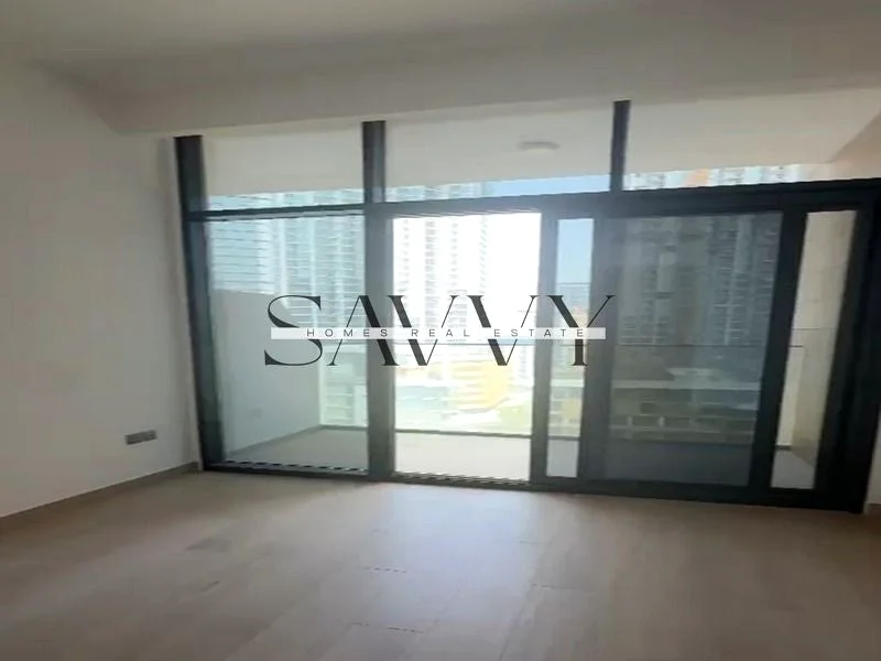 BIG LAY-OUT | READY TO MOVE | PRIME LOCATION64152702459779110
