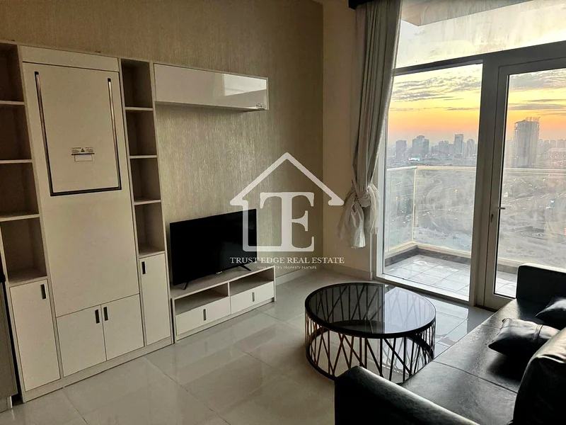 شاغرة | مؤثثة بالكامل | طابق عالي64211766726915112