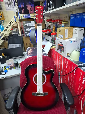 Beautiful Acoustic Guitar with bag 40 size