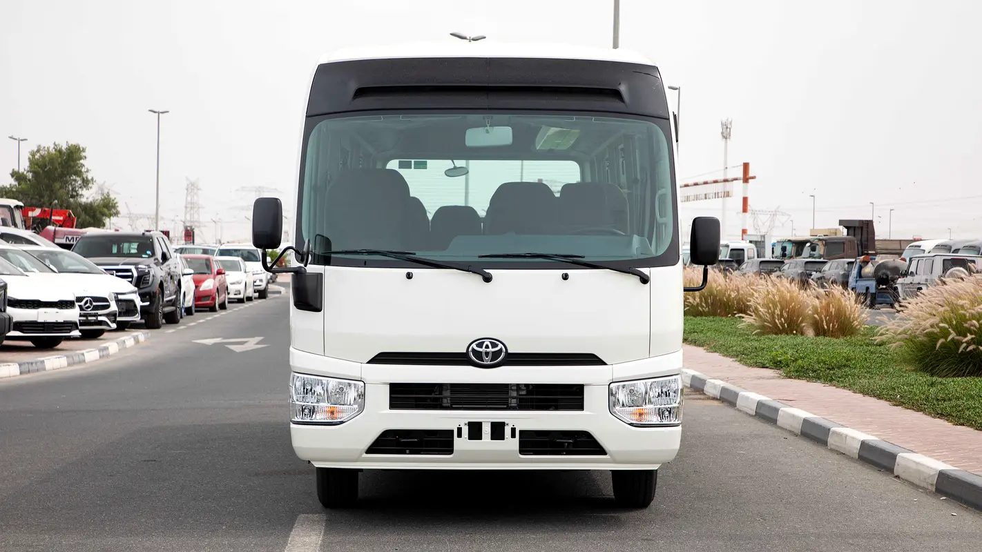 Toyota Coaster 2025 — photo 1 of 20