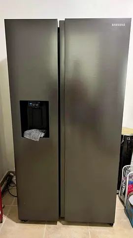 Samsung auto ice maker side fridge freezer latest model 90cm width 180cm height