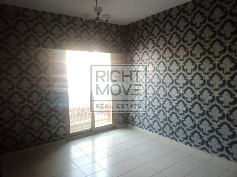 شقة واسعة بغرفة نوم واحدة مع شرفة في كلاستر إسبانيا | موقع جيد | مناسبة للعائلة64214766320130111