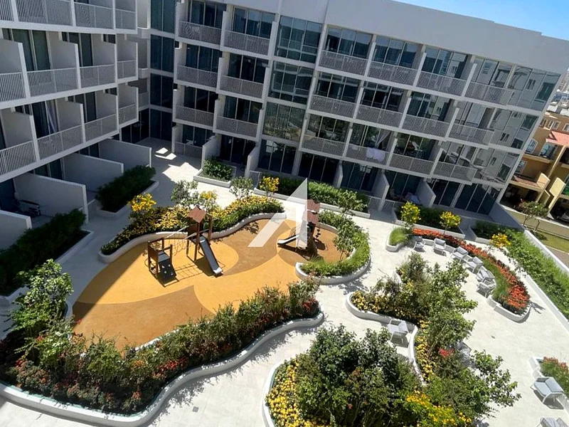 Modern Studio | Park View | High Floor | Vacant64175143690369110