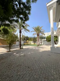 Villa for rent in mirdif 5 master bedroom + maid