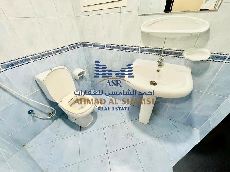 شقة 1 غرفة نوم بشرفة || صالة رياضية وبركة سباحة وساونا || قريبة من مركز سهارا || بالقرب من موقف حافلات RTA || على حدود الشارقة ودبي64193263966850114