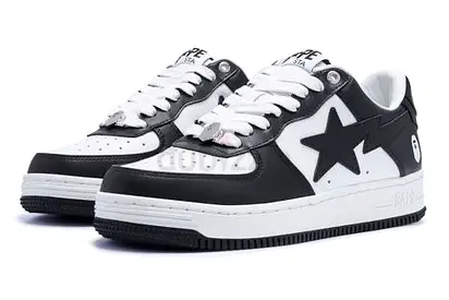 A Bathing Ape Bapesta Low Black/White