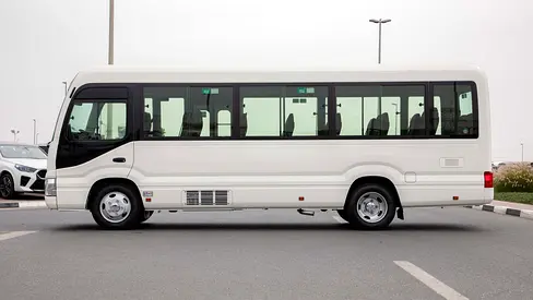 2025 Toyota COASTER — фото 4