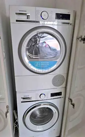 Siemens iq700 latest model 9/9kg wash and dry set