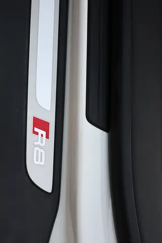 صورة مصغرة 14 لـ 2016 AUDI R8