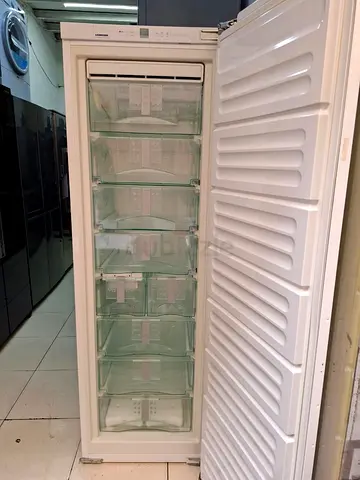Libherr built in freezer in excellent condition