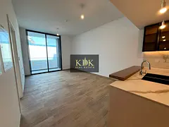 Poo View | 1BHK Fitted Kitchen | Call now