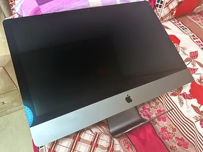 Imac A1862 2017 27 5K Xeon 18C/128 GB/ 2 TB / 16 Gb Graphics  in mint condition