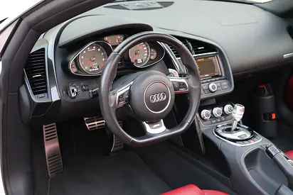 صورة مصغرة 12 لـ 2016 AUDI R8