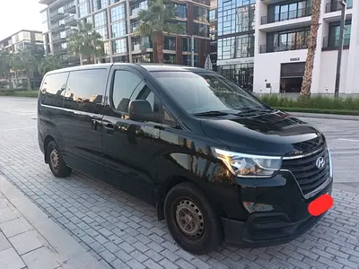 2019 - 9 seat - Automatic- no accidents