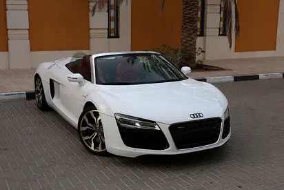صورة مصغرة 2 لـ 2016 AUDI R8