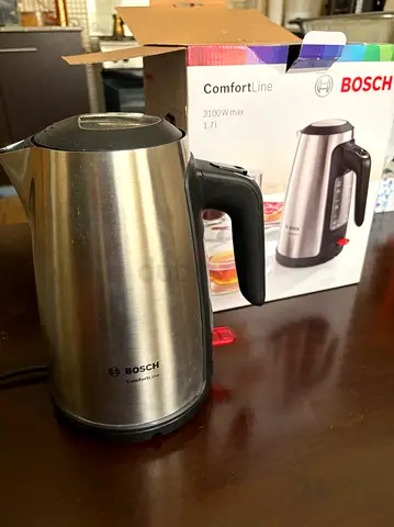 Bosch 1.7L Electric Kettle Comfort Line – Silver – Model TWK6A833GB – AED 100