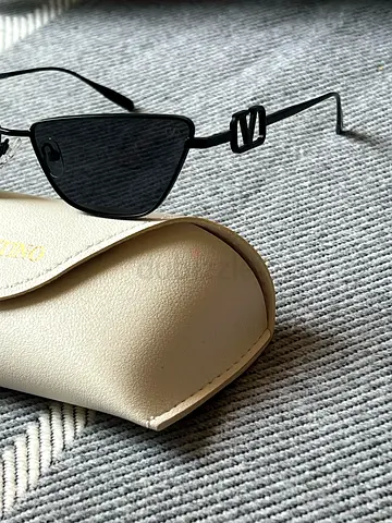 VALENTINO SUNGLASS