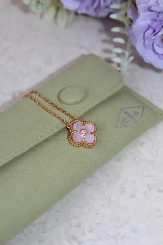 Charming Floral Gold Pendant Necklace