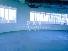 FULL FLOOR | LARGE BALCONY| BURJ KHALIFA VIEW