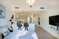 Furnishing Option | Mid Floor with City View