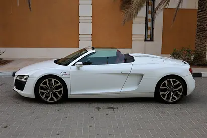 صورة مصغرة 6 لـ 2016 AUDI R8