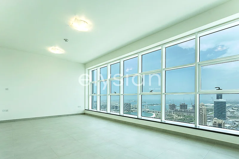 Private Pool and Lift I Triplex | Vacant64407238553729111