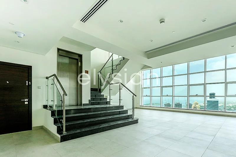 Private Pool and Lift I Triplex | Vacant64407238553729112