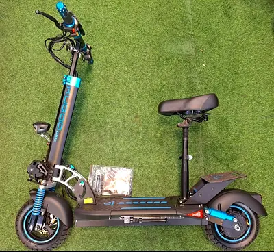 Kugoo D-Mex E scooter