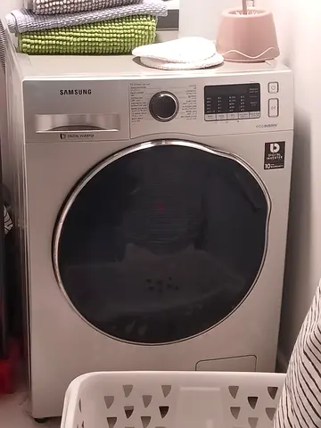 Samsung Eco Bubble 8/6kg 2in1 washing machine Good Condition