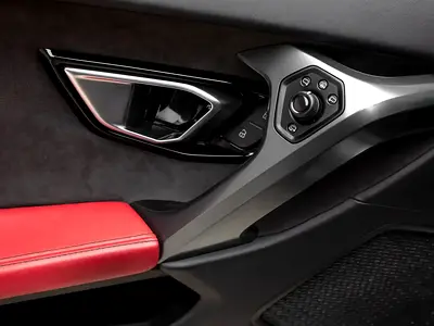 صورة مصغرة 16 لـ 2015 Lamborghini HURACAN