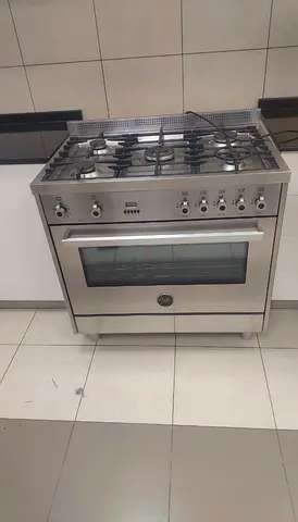 Bertazzoni Stainless Steel Gas Range for Sale - Efficient Cooking Solution!