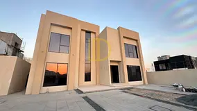 For Rent|5 Bedroom Luxury Villa |Maids room| Madinat Hind 3