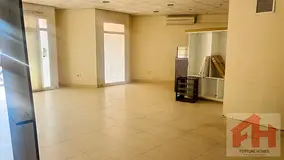 Retail-Shop--Fully Fitted Shop For Rent In China Cluster International City