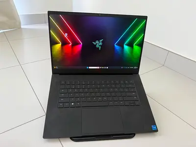Razer Blade 15 QHD 240Hz 3080Ti 16GB VRAM 32 GB RAM