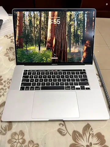 Apple MacBook Pro 2019 i9 16inch 16GB 500GB 4GB AMD Graphics 1.5GB Intel Iris Graphics free Delivery